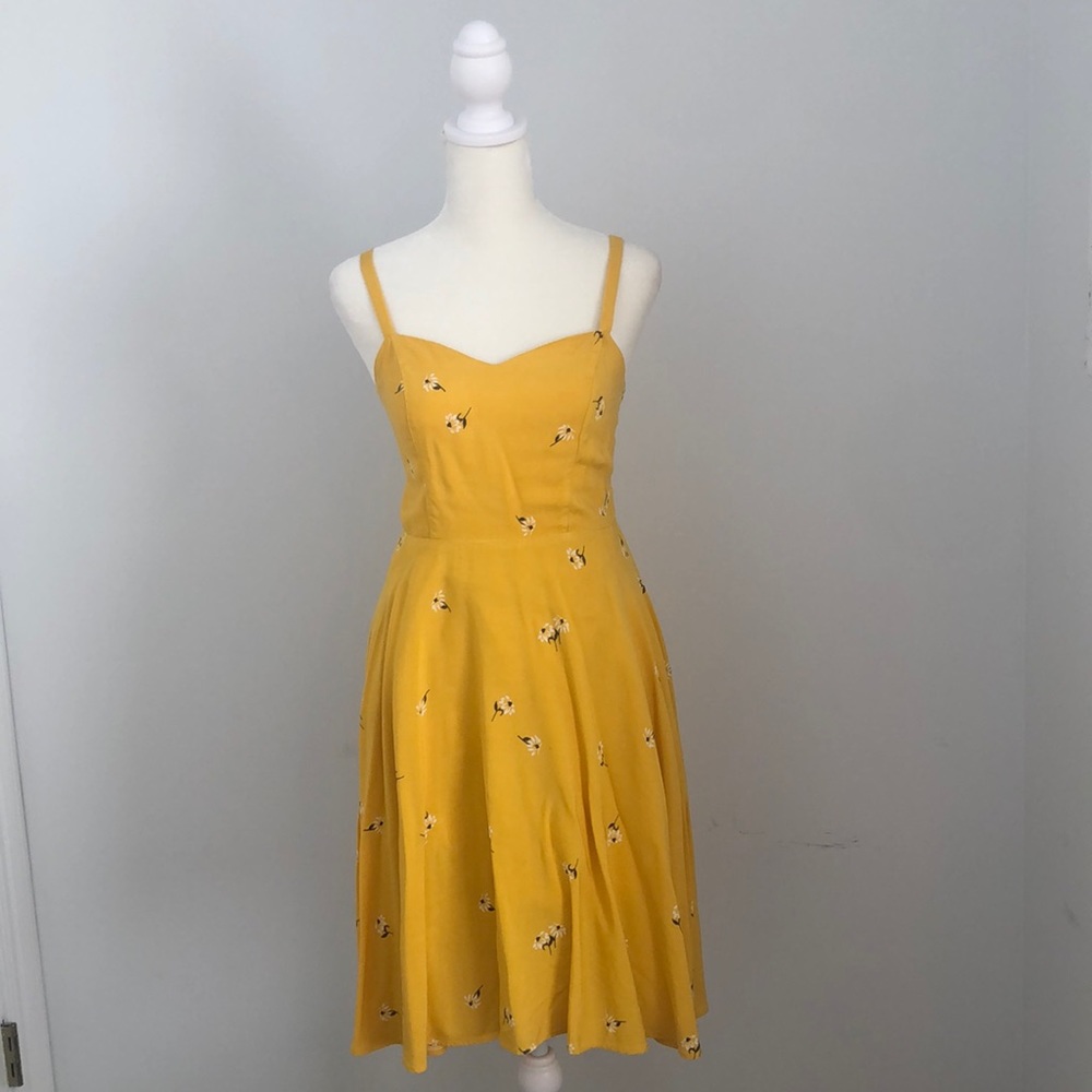 EUC OLD NAVY Floral Dress